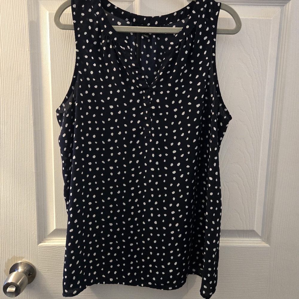 Women's Sleeveless Top